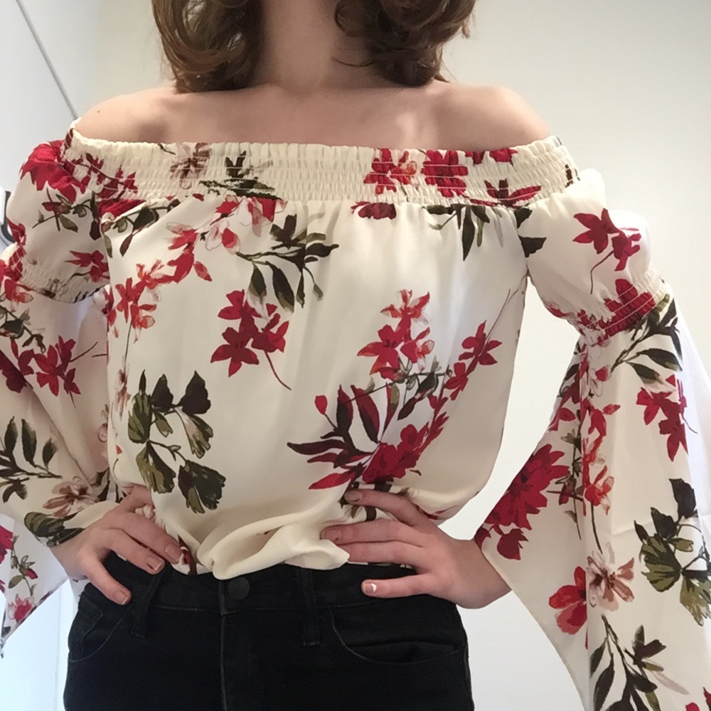 GUESS Floral Top